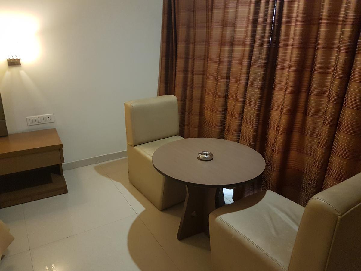 Hotel Sitara Grand Miyapur Hyderabad Exterior foto