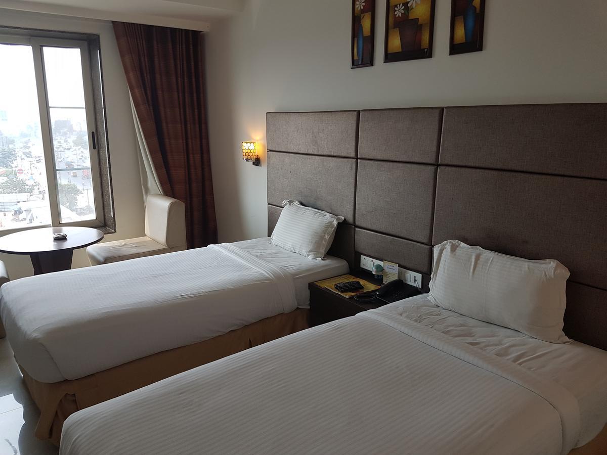 Hotel Sitara Grand Miyapur Hyderabad Exterior foto