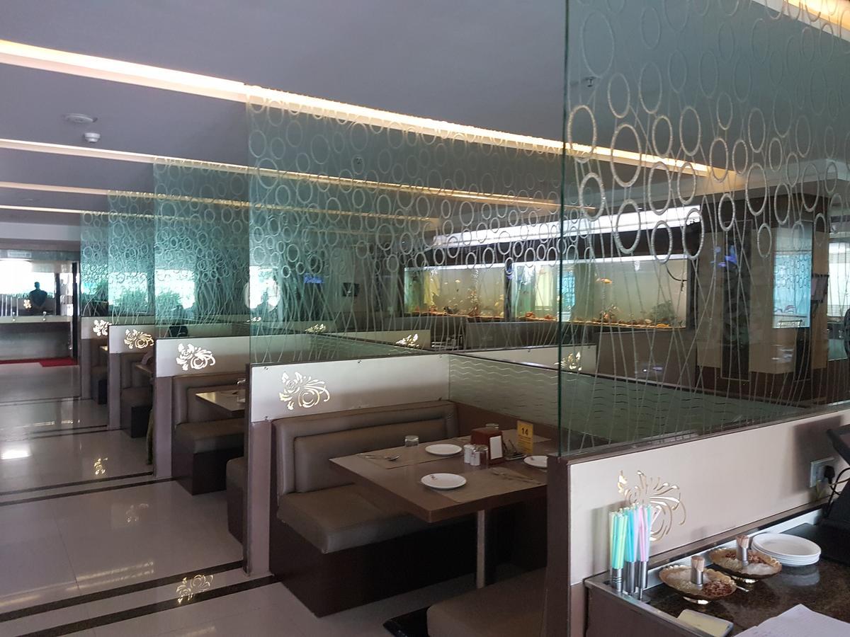 Hotel Sitara Grand Miyapur Hyderabad Exterior foto